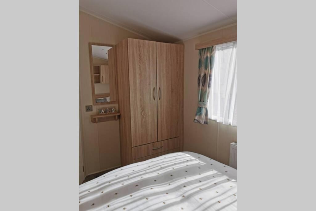 8 Sleep Chalet At Newquay Away Resorts Nb160 Экстерьер фото