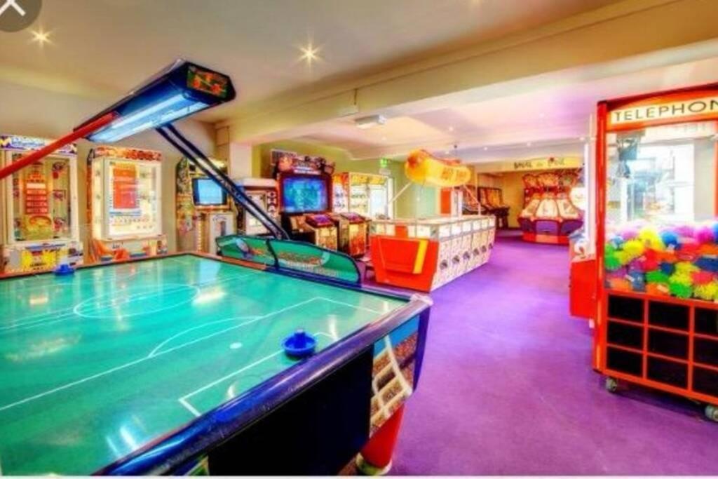 8 Sleep Chalet At Newquay Away Resorts Nb160 Экстерьер фото